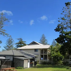 Villa Shirley Street Beachhouses, Byron Bay